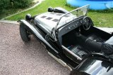 Caterham 1600 Ford 2 Webers 40 Noire et Alu jantes minilittes boite 4 ailes longues