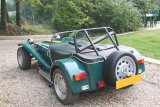 Caterham interieur rouge nez jaune voiture verte jantes Prisoner 15