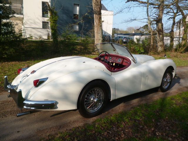 Jaguar XK140 MC 1956 3442 cm3 blanche