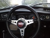 MGC 6 cylindres 1968 British Racing Green Overdrive  Interieur.jpg (86021 octets)