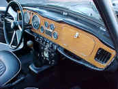 Triumph TR4A IRS Blanche1967 tableau de bordTriumph TR4A IRS Blanche1967