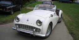 Triumph TR3B 1962 - Old English White